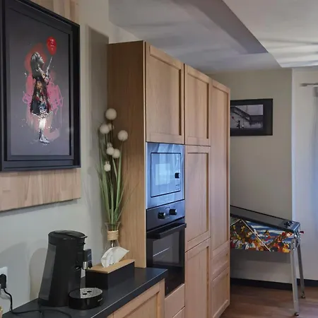 L'interlude, Confort Et Equipe Pour Escale Entre Terre Et Calais