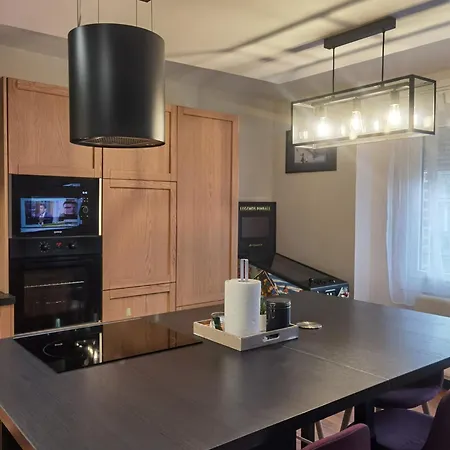 L'interlude, Confort Et Equipe Pour Escale Entre Terre Et * Calais